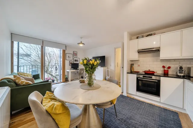 Photo 2 — Beaufort Court, 49 Lillie Road, Fulham, London, SW6