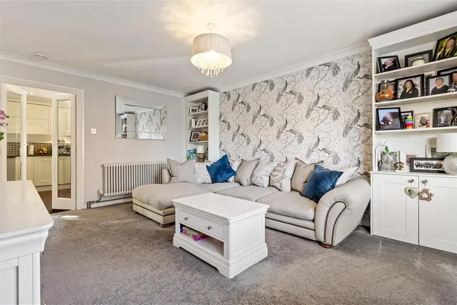 Photo 3 — Cowdray Close, Rustington, Littlehampton