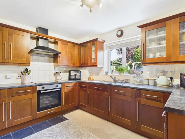Webb Close, Letchworth, SG6, photo 3