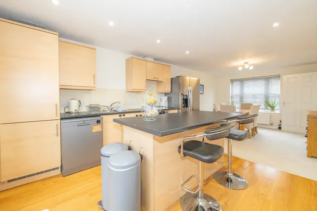 Violet Way, Kingsnorth, TN23, photo 2