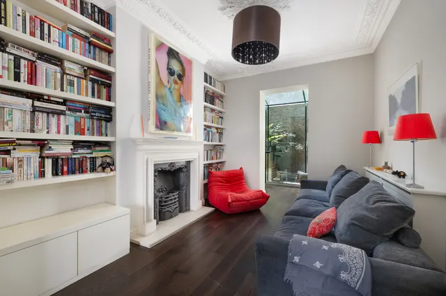 South Kensington, Drayton Gardens, Chelsea, London, photo 1