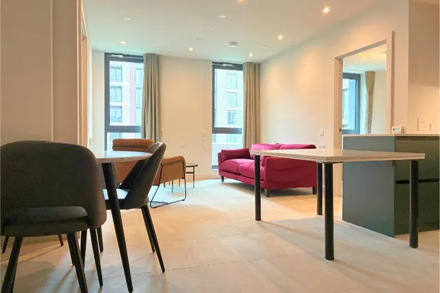 Boulevard Place, Hove, BN3 7RX, photo 1