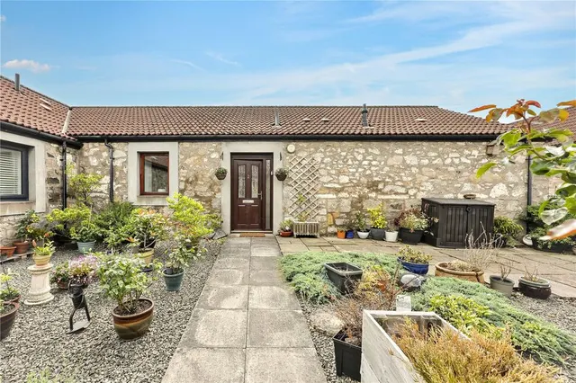 Charles Logan Place, Rosyth, Fife, KY11, photo 1