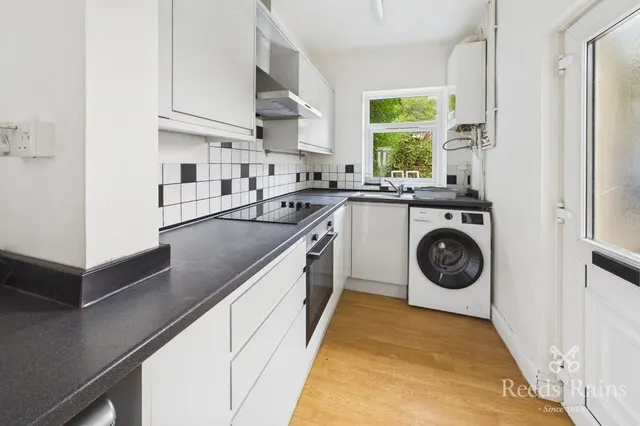 Photo 2 — Vere Road, Sheffield, S6