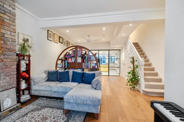 Photo 3 — Beltran Road, London, SW6