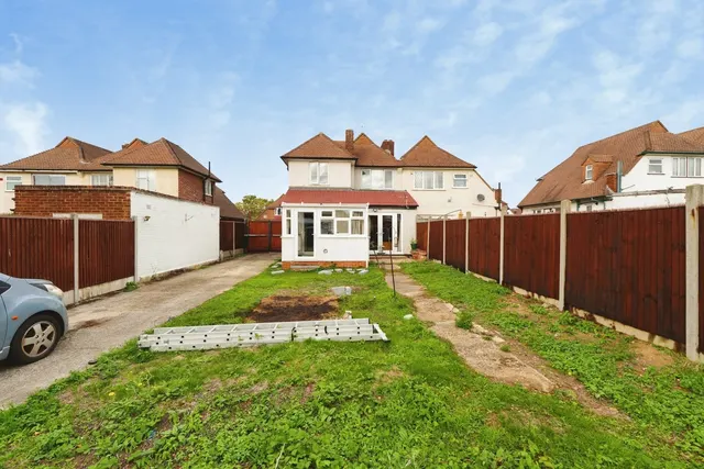 Woodham Road, London, SE6, photo 3