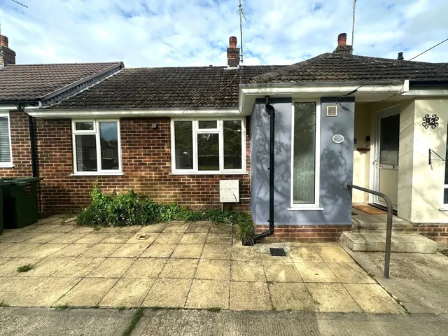 Beech Drive, Hothfield, Ashford, photo 1