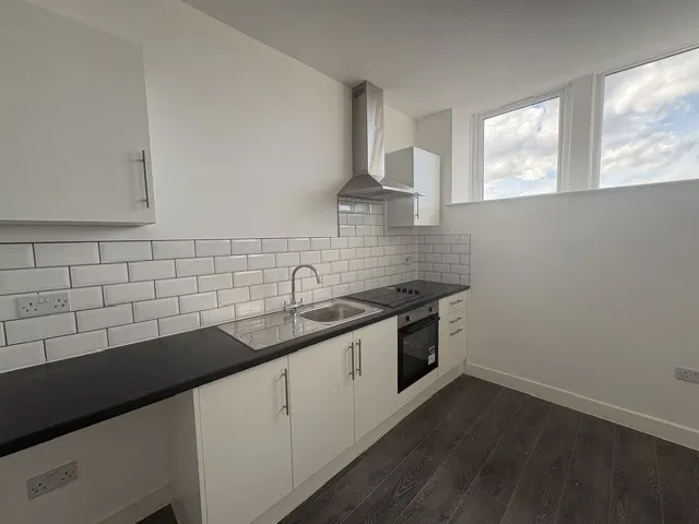 Railway Road, Leigh, WN7, photo 3