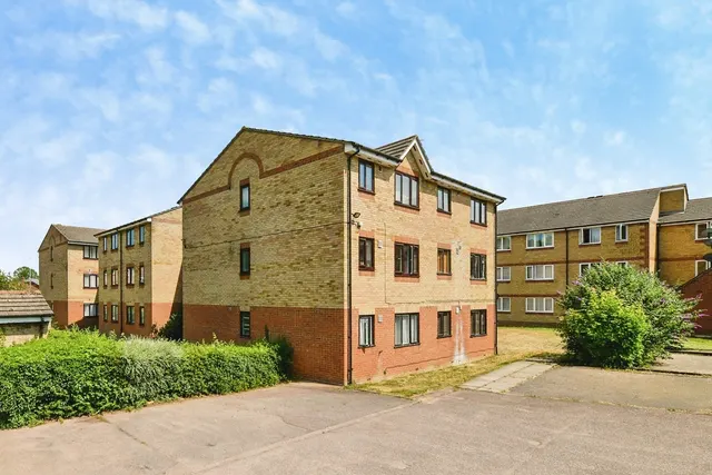 Prestatyn Close, Stevenage, Hertfordshire, SG1, photo 1