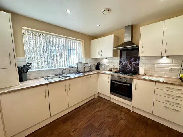 Photo 3 — Norman Drive, Tipton, DY4