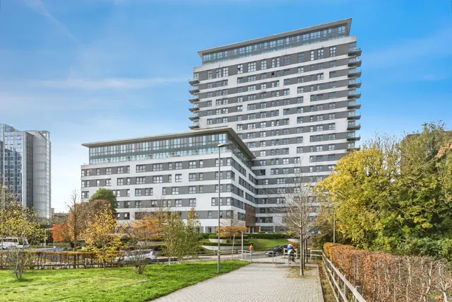 Skyline Plaza, Alencon Link, Basingstoke, photo 1