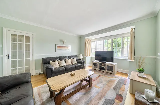 Photo 3 — Montpelier Road, Purley CR8 2QE
