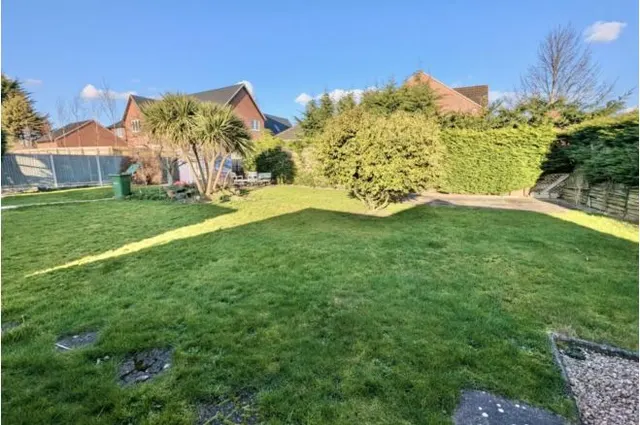 Wragby Road, Bardney, Lincoln, photo 1