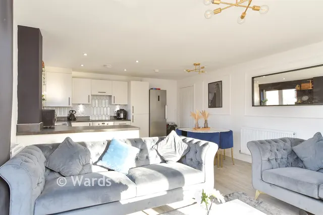 Eyres Drive, Castle Hill, DA10, photo 3