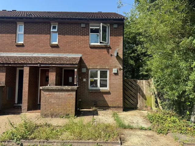 Withey Meadows, Hookwood, RH6, photo 1