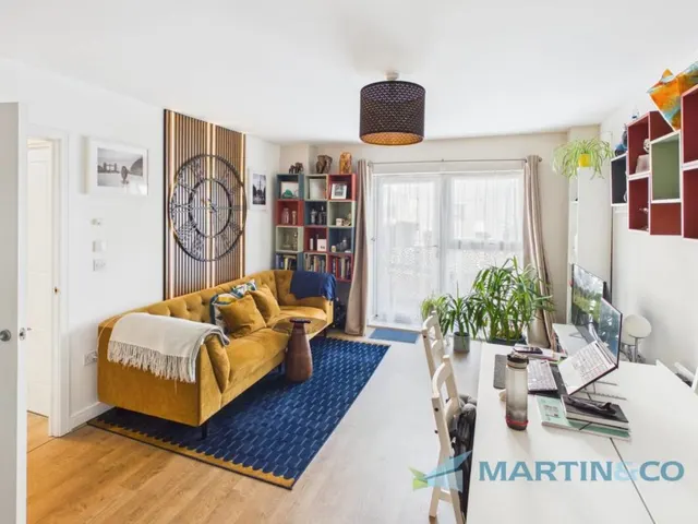 Sovereign Way, Tonbridge, photo 1