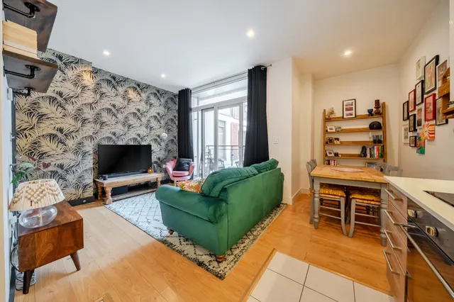 Cornell Square, Nine Elms, SW8, photo 2