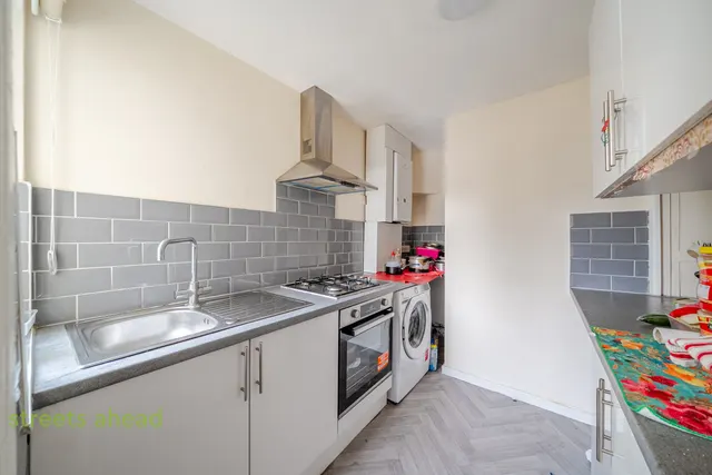Bensham Lane, Thornton Heath, CR7, photo 3