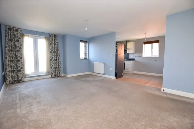 Pearsons Way, Seacroft, LS14, photo 2