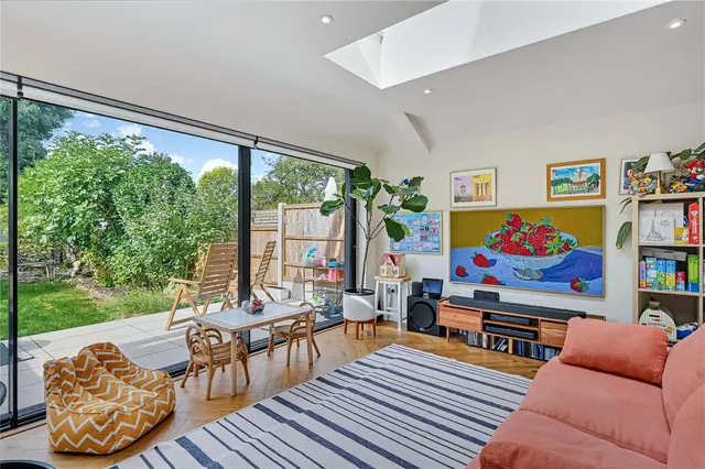 The Drive, Beckenham, BR3, photo 2