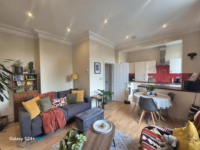Wilmslow Road, Fallowfield, photo 3