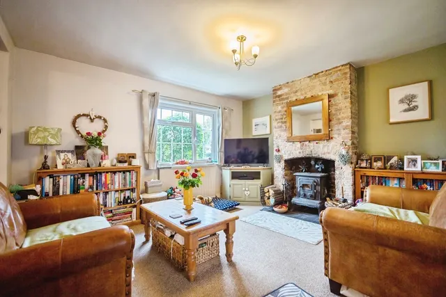 Photo 3 — Maidstone Road, Nettlestead, Maidstone, Kent, ME18