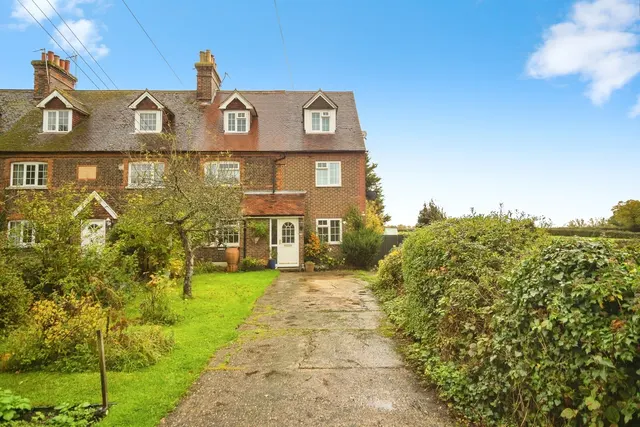 Maidstone Road, Nettlestead, Maidstone, Kent, ME18, photo 1