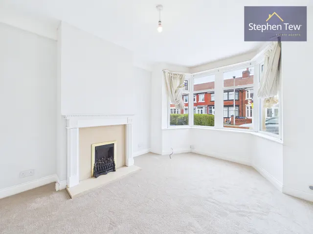 Beverley Grove, Blackpool, FY4, photo 2