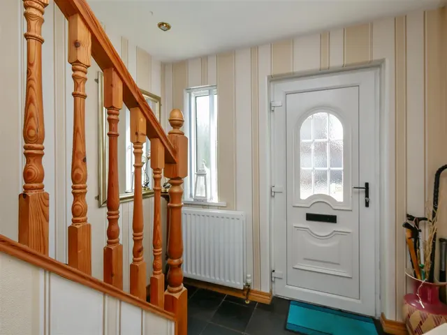 Winchester Drive, Carryduff, BT8, photo 2
