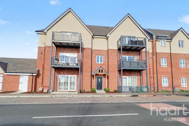 Fieldfare Way, Harlow, CM17, photo 1