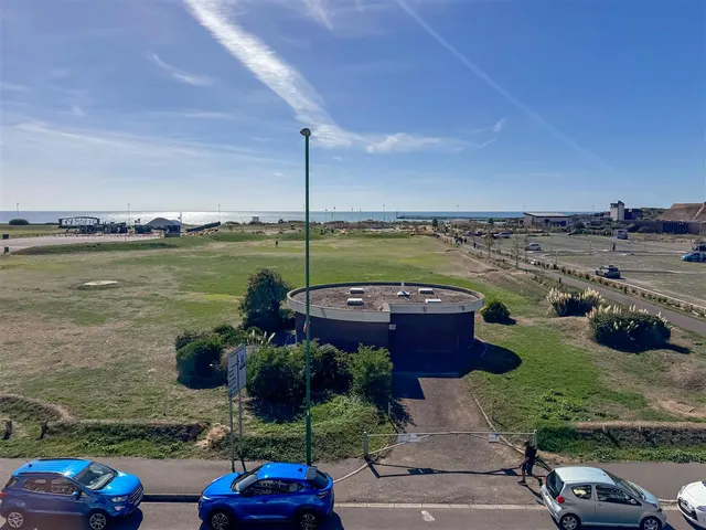South Terrace, Littlehampton, photo 2