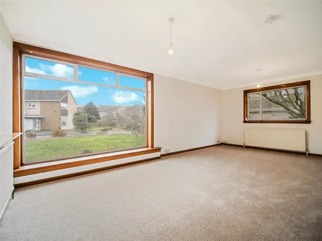 Photo 2 — Kilnford Drive, Dundonald, Kilmarnock, South Ayrshire, KA2