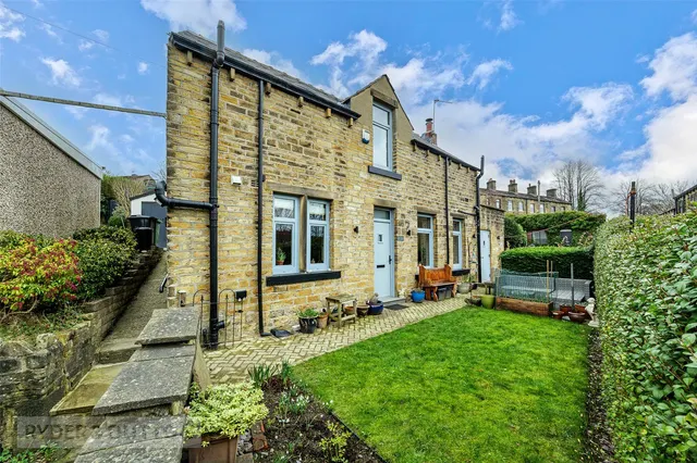 Station Road, Golcar, HD7, photo 1