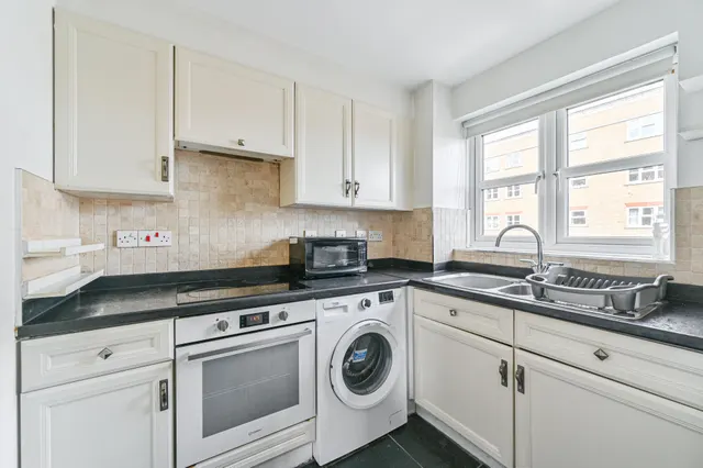 Photo 2 — 41 Corbidge Court, Glaisher Street, London