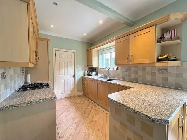 Manor Road, Streetly, B74, photo 2