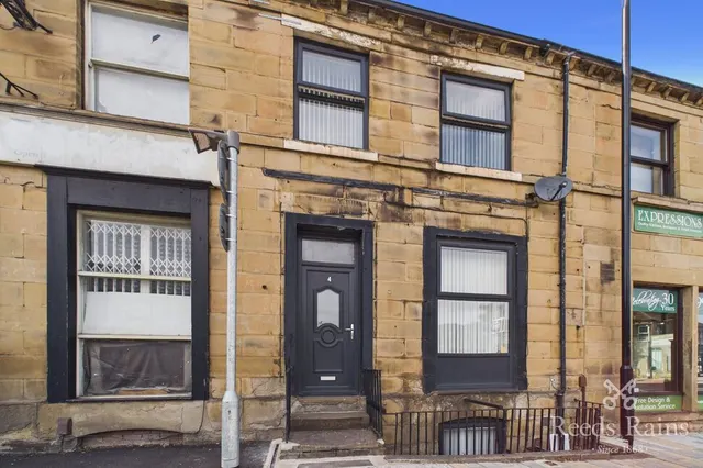 Meltham Road, Huddersfield, West Yorkshire, HD1, photo 1
