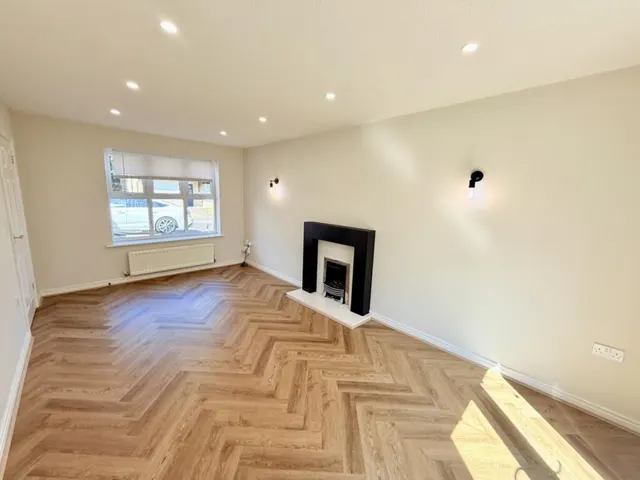 Claredon Court, Shildon, DL4, photo 2
