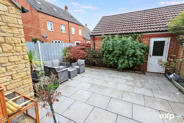 Carousel Lane, Weston-Super-Mare, BS24, photo 1