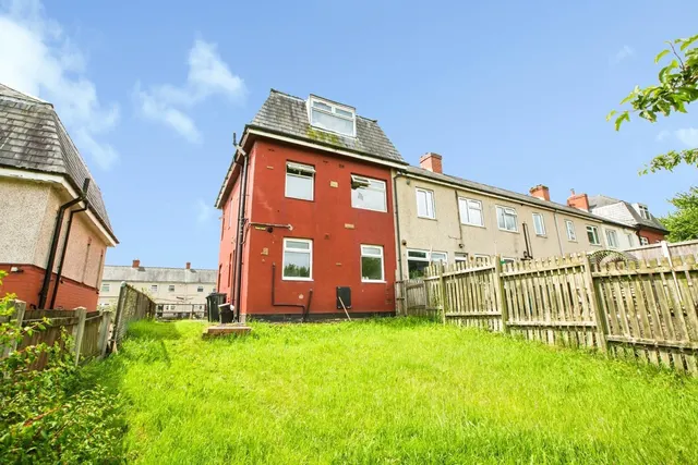 Ovenden Way, Halifax, HX3, photo 3