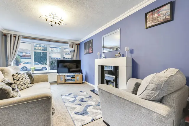 Merton Avenue, Farsley, LS28, photo 2