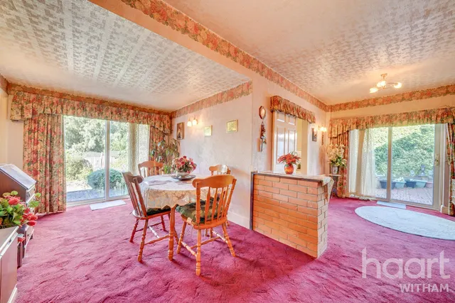 Collingwood Road, Witham, CM8, photo 3