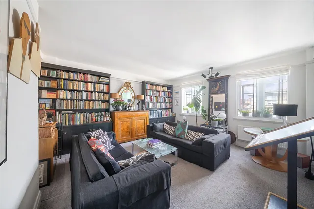 Photo 3 — Vicarage Gate, London, W8