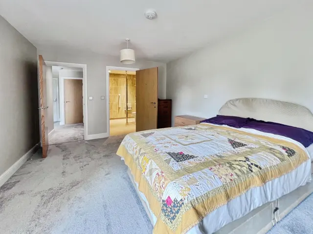 Icknield Place, Goring, RG8, photo 2
