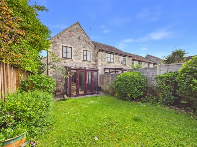 Wesley Mews, Cheddar, BS27, photo 2