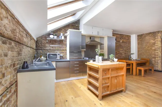 Dufferin Street, London, EC1Y, photo 2