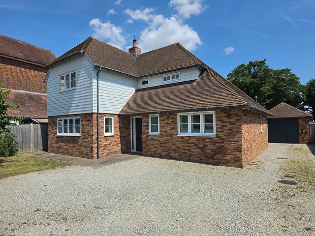 Station Road, Staplehurst, TN12, photo 1