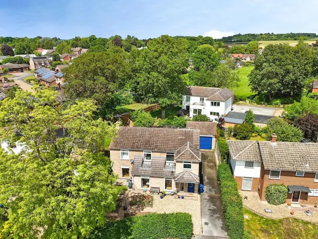 Vine Close, Stapleford, CB22, photo 2