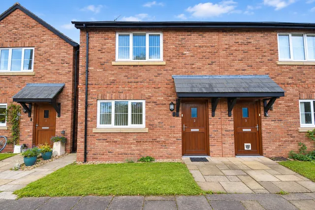 Chester Road, Nomans Heath, photo 1