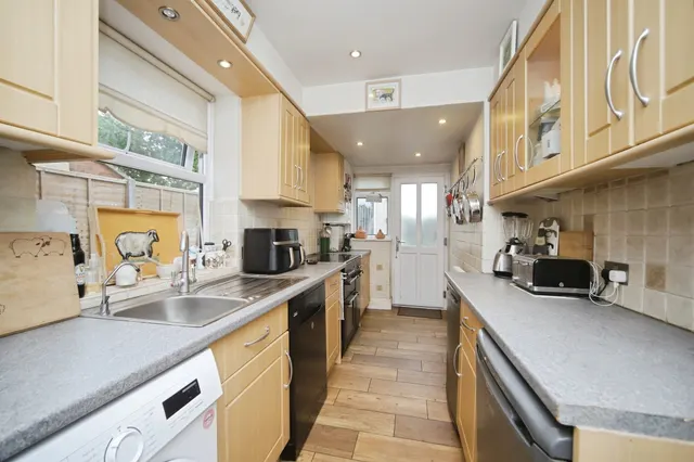 Photo 3 — Priory Avenue, Taunton