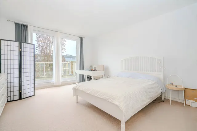 Photo 3 — Melliss Avenue, Richmond, TW9